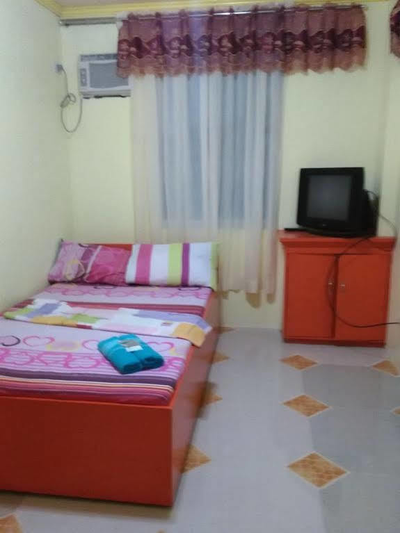 Aranas-Carillo Travellers Inn Kalibo Exterior photo
